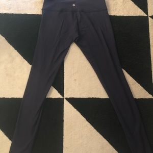 Lululemon Navy High waisted reversible  leggings